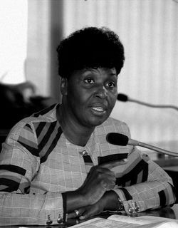 1994_Benedita_Senadora_jpg.jpg